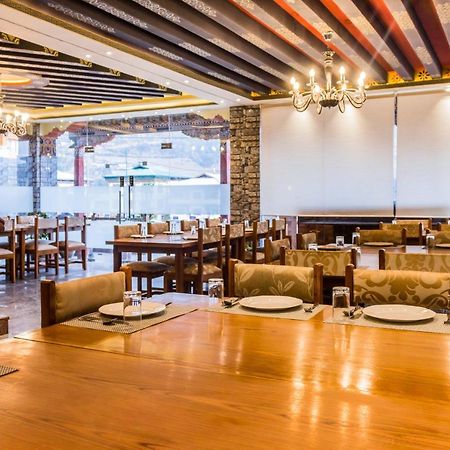 White Dragon Hotel ปูนาคา ภายนอก รูปภาพ