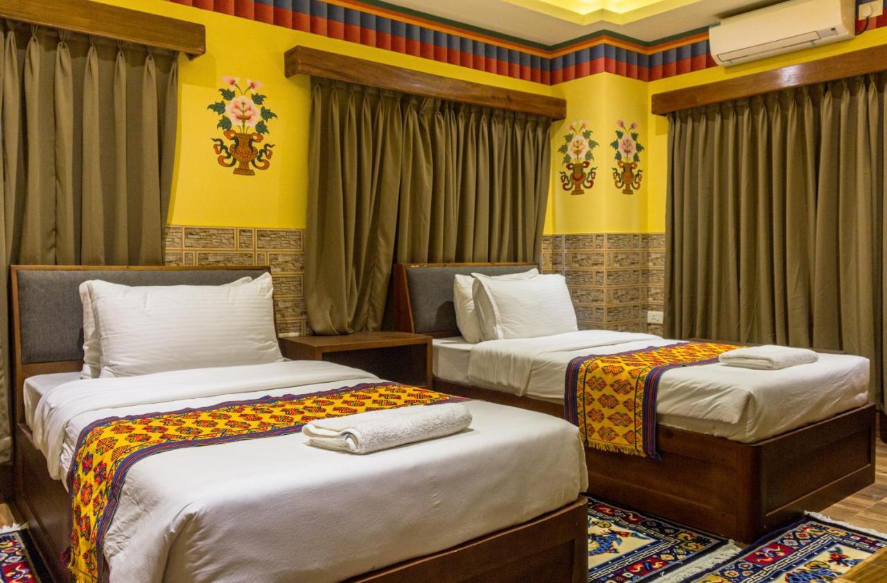 White Dragon Hotel ปูนาคา ภายนอก รูปภาพ